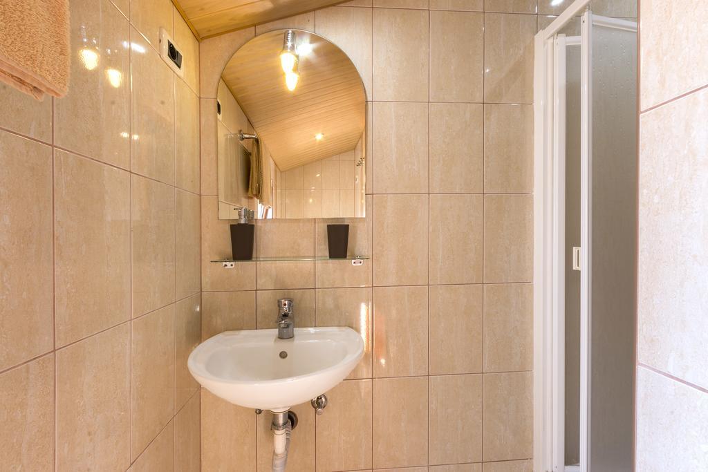 Apartments Dejana スティンヤン エクステリア 写真